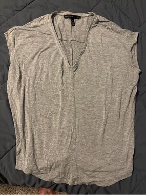 White House Black Market Heather Gray Short Sleeve V-Neck Tee